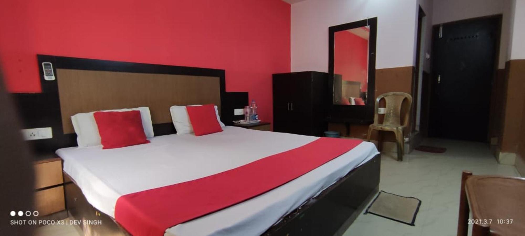 Hotel Samrat Palace Near Puri Sea Beach Best Choice Of Travellers By Morservices Buitenkant foto